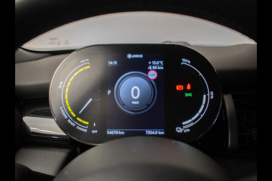 MINI Mini Electric Essential Sport 33 kWh (APPLE CARPLAY,NAVI,CRUISE,STOELVERWARMING,LED,CAMERA,PDC,KEYLESS,LM VELGEN,NETTE STAAT)
