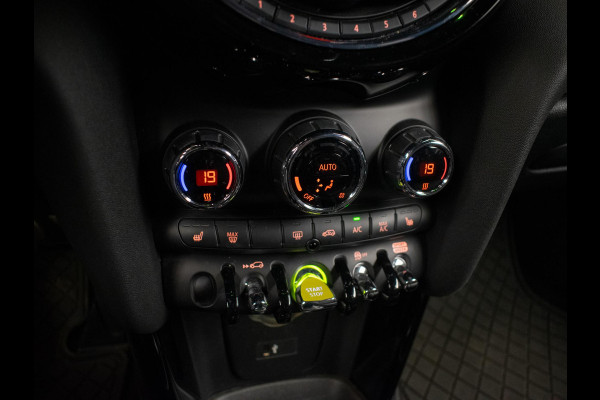 MINI Mini Electric Essential Sport 33 kWh (APPLE CARPLAY,NAVI,CRUISE,STOELVERWARMING,LED,CAMERA,PDC,KEYLESS,LM VELGEN,NETTE STAAT)