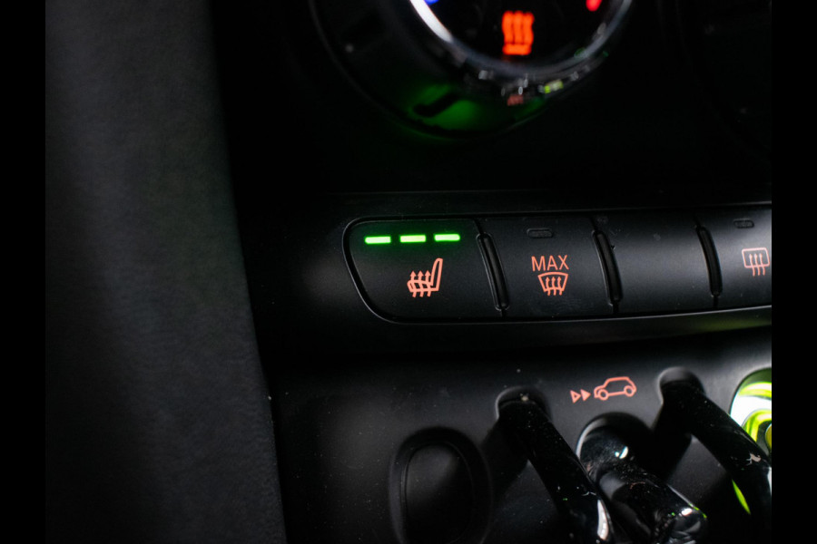 MINI Mini Electric Essential Sport 33 kWh (APPLE CARPLAY,NAVI,CRUISE,STOELVERWARMING,LED,CAMERA,PDC,KEYLESS,LM VELGEN,NETTE STAAT)