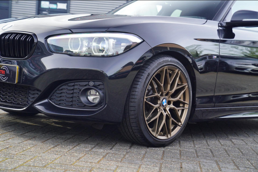 BMW 1-serie 118i High Executive | M-pakket | Facelift | Cruise control | 100% onderhouden | Shadowline | Stoelverwarming | DAB |