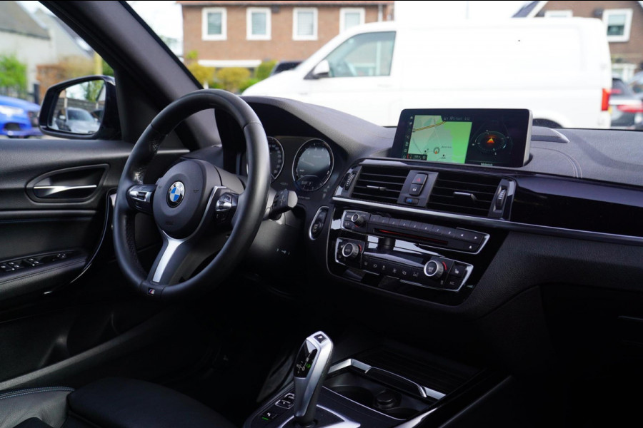 BMW 1-serie 118i High Executive | M-pakket | Facelift | Cruise control | 100% onderhouden | Shadowline | Stoelverwarming | DAB |