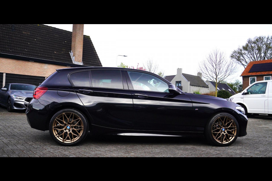 BMW 1-serie 118i High Executive | M-pakket | Facelift | Cruise control | 100% onderhouden | Shadowline | Stoelverwarming | DAB |