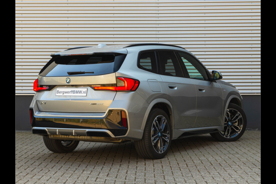 BMW X1 xDrive30e M-Sport - Pano - Driving Ass Prof - Trekhaak - Head-Up