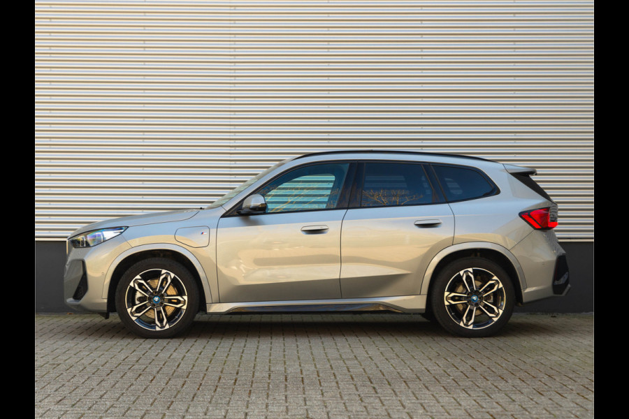 BMW X1 xDrive30e M-Sport - Pano - Driving Ass Prof - Trekhaak - Head-Up