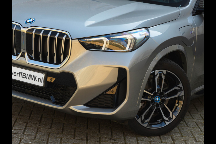BMW X1 xDrive30e M-Sport - Pano - Driving Ass Prof - Trekhaak - Head-Up