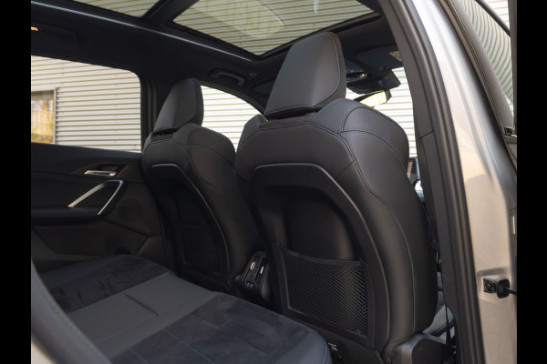 BMW X1 xDrive30e M-Sport - Pano - Driving Ass Prof - Trekhaak - Head-Up