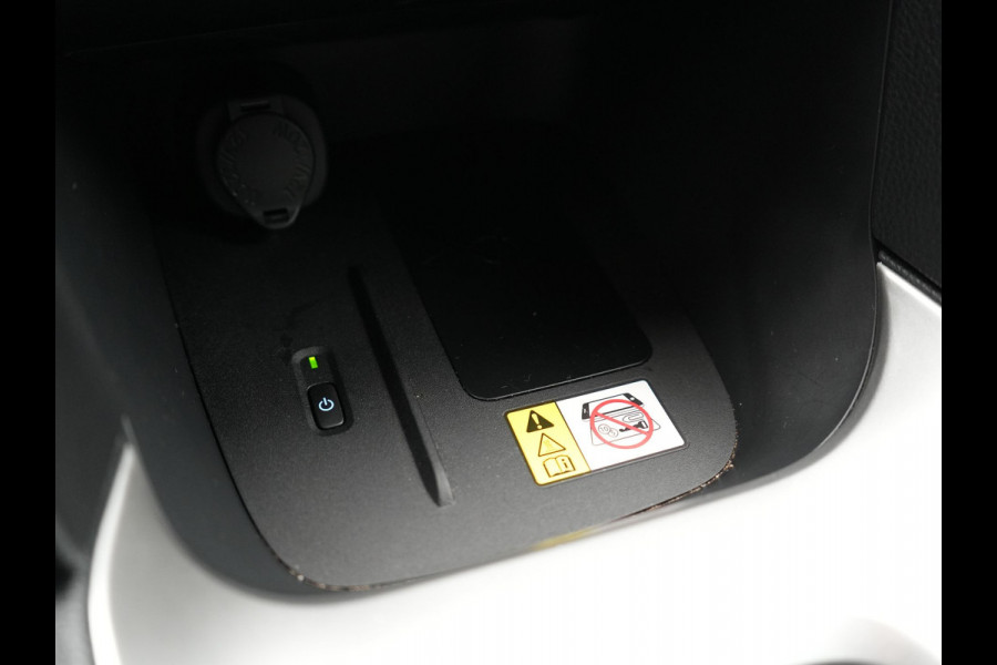 Toyota Yaris Cross 1.5 Hybrid Dynamic Dealer O.H. | Navigatie | Camera | Apple Carplay | Adaptive Cruise | Parkeersensoren | Stoelverwarming | DAB |