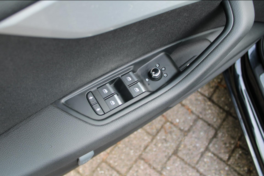 Audi A4 Limousine 2.0 TDI Sport Lease Edition