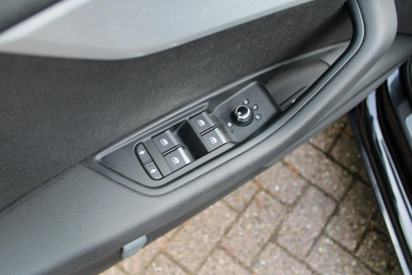 Audi A4 Limousine 2.0 TDI Sport Lease Edition