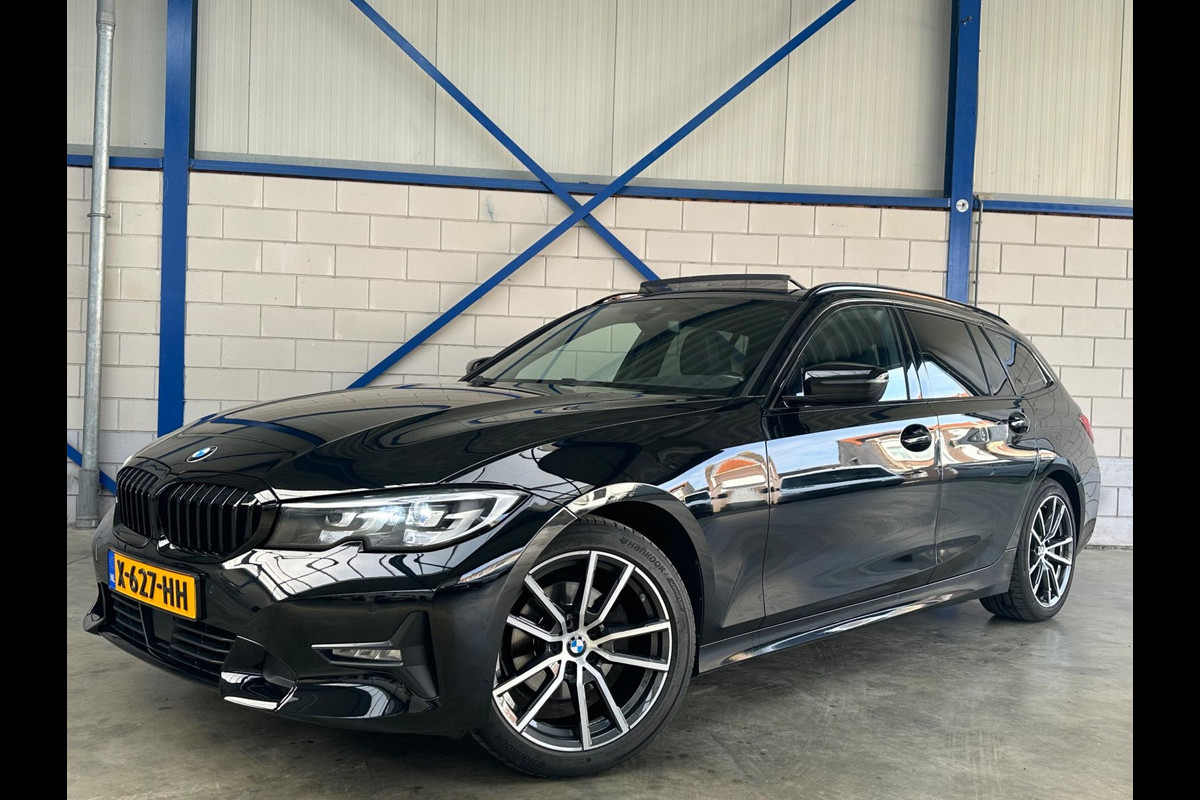 BMW 3 Serie Touring 320d High Executive PANO|LED|Leder|HUD|Harman|Trekhaak BMW 3 Serie Touring 320d High Executive PANO|LED|Leder|HUD|Harman|Trekhaak