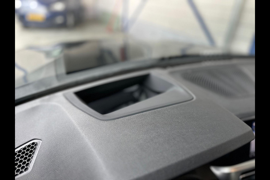 BMW 3 Serie Touring 320d High Executive PANO|LED|Leder|HUD|Harman|Trekhaak