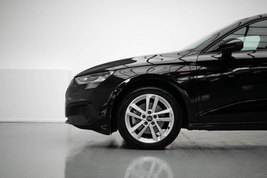 Audi A3 Sportback 40 TFSI e Edition |ACC|Lane Assist| Parkeersensoren|
