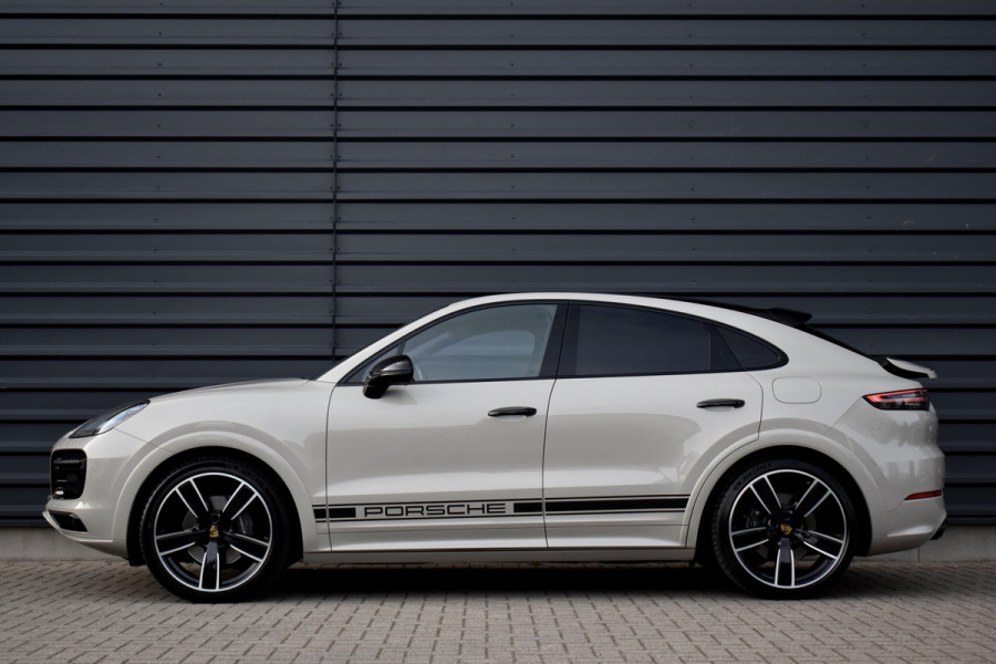 Porsche Cayenne Coupé 3.0 E-Hybrid 462pk Sport Design | Panoramadak | Matrix PDLS+ | 22'' Velgen | Stoelventilatie | Bose | Achterasbesturing | Orig. NL |