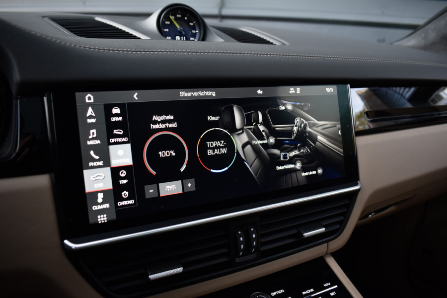 Porsche Cayenne Coupé 3.0 E-Hybrid 462pk Sport Design | Panoramadak | Matrix PDLS+ | 22'' Velgen | Stoelventilatie | Bose | Achterasbesturing | Orig. NL |