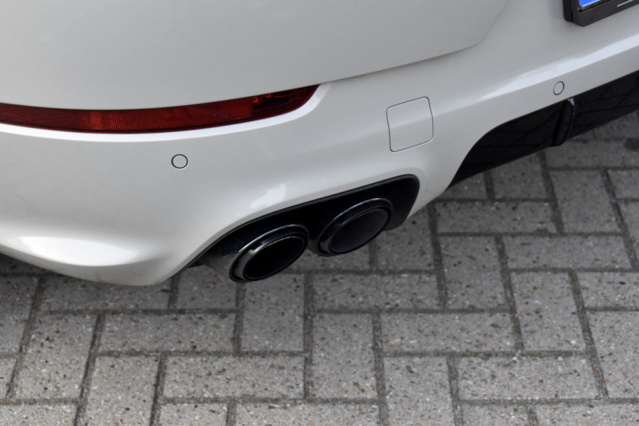Porsche Cayenne Coupé 3.0 E-Hybrid 462pk Sport Design | Panoramadak | Matrix PDLS+ | 22'' Velgen | Stoelventilatie | Bose | Achterasbesturing | Orig. NL |