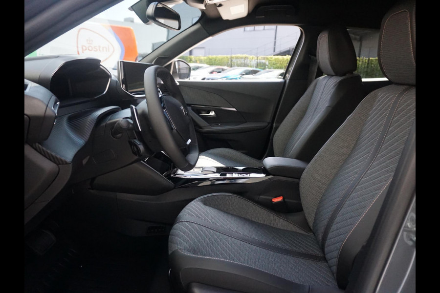 Peugeot 2008 1.2 Hybrid 136 Allure