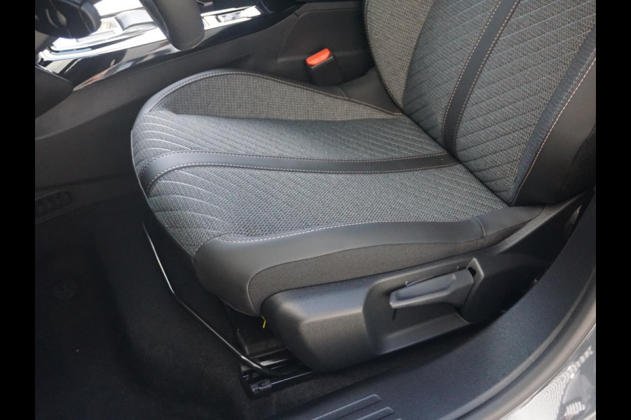 Peugeot 2008 1.2 Hybrid 136 Allure