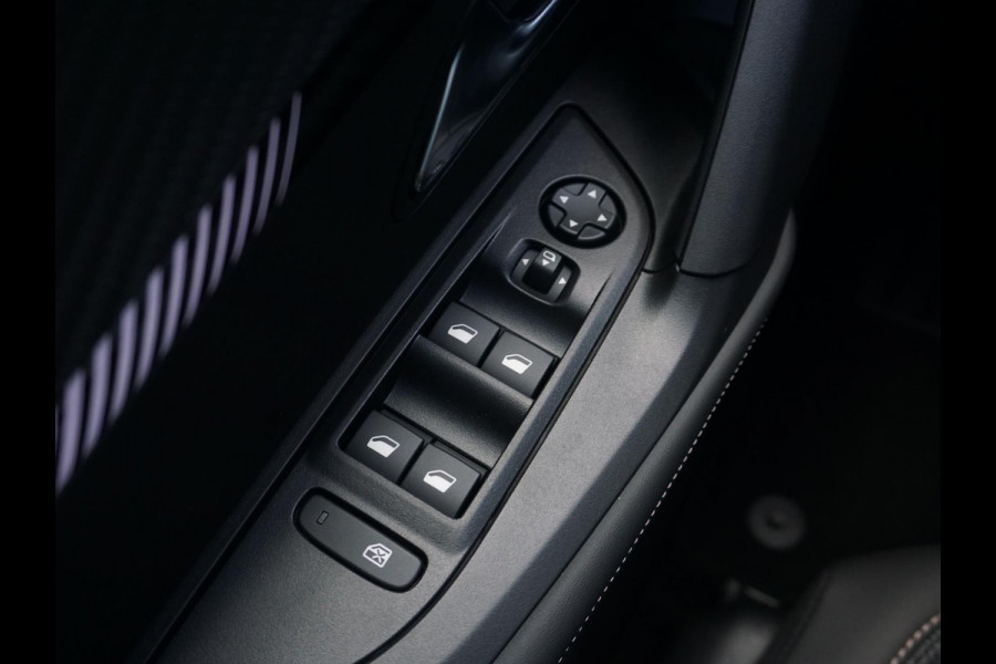Peugeot 2008 1.2 Hybrid 136 Allure