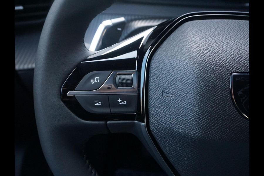 Peugeot 2008 1.2 Hybrid 136 Allure