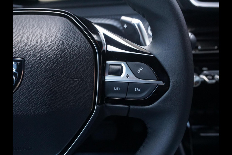 Peugeot 2008 1.2 Hybrid 136 Allure