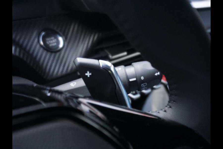 Peugeot 2008 1.2 Hybrid 136 Allure