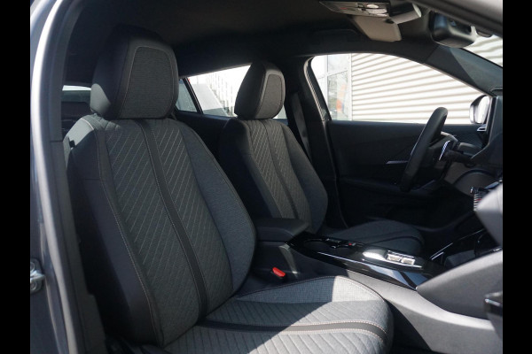 Peugeot 2008 1.2 Hybrid 136 Allure
