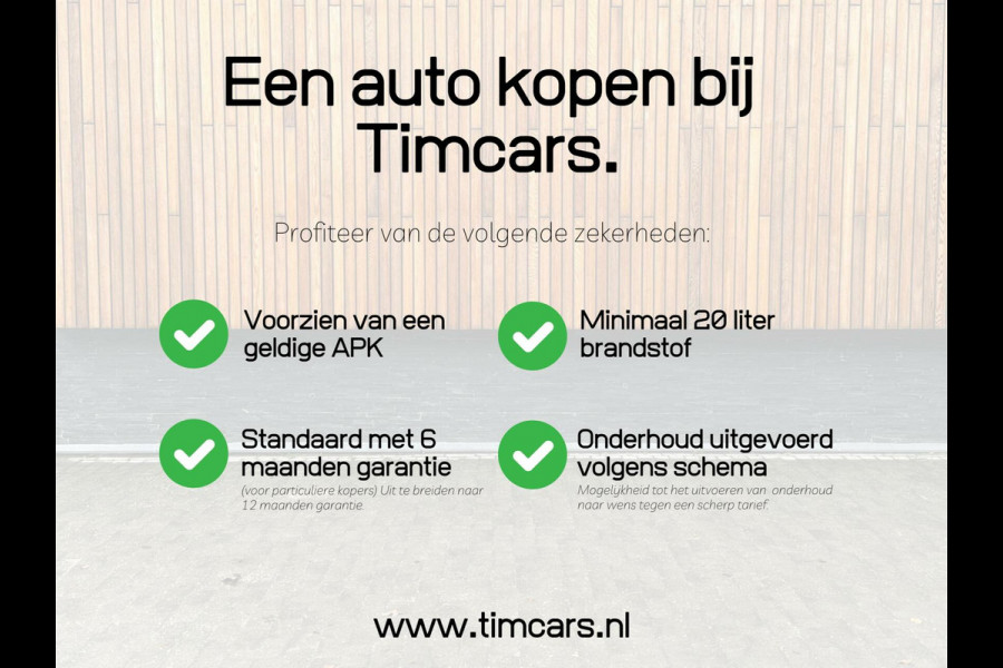 Mercedes-Benz A-Klasse 200 AMG Edition 1 Automaat | Sfeerverlichting | Widescreen navigatiesysteem | Stoelverwarming | Parkeersensoren voor en achter |