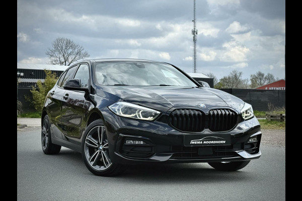BMW 1-serie 116d High Executive Sport Automaat LED|AppleCarplay|M stuur