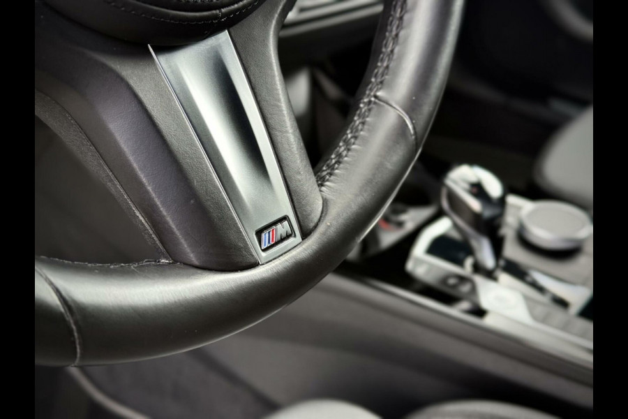 BMW 1-serie 116d High Executive Sport Automaat LED|AppleCarplay|M stuur