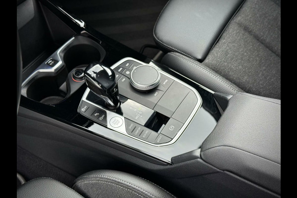 BMW 1-serie 116d High Executive Sport Automaat LED|AppleCarplay|M stuur