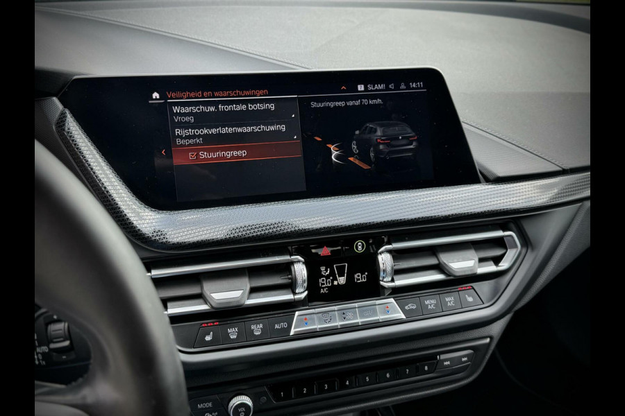 BMW 1-serie 116d High Executive Sport Automaat LED|AppleCarplay|M stuur