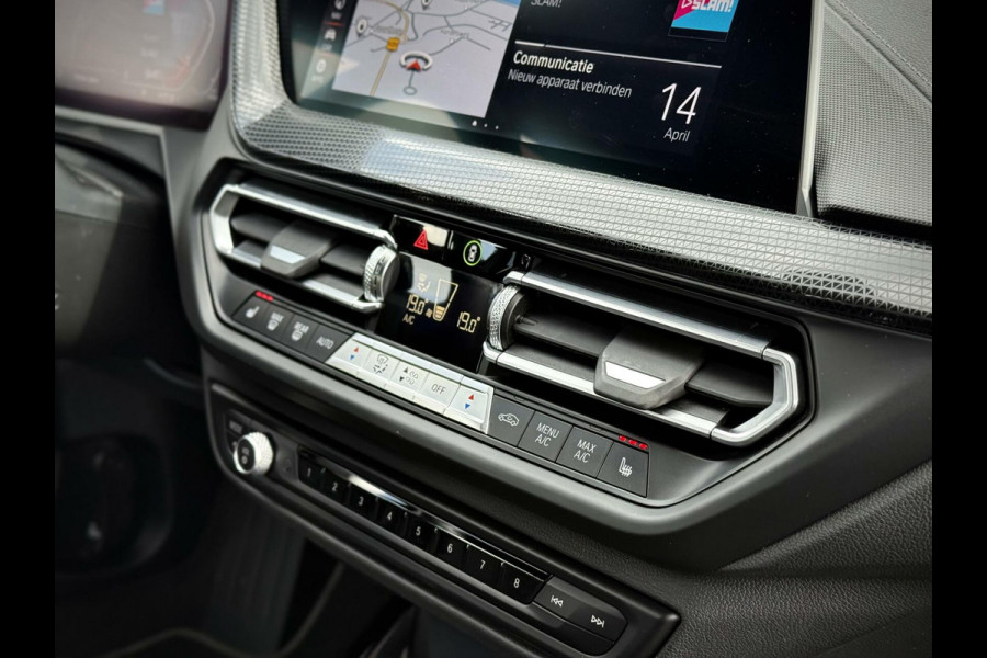 BMW 1-serie 116d High Executive Sport Automaat LED|AppleCarplay|M stuur