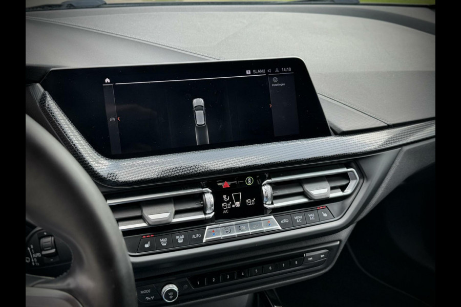 BMW 1-serie 116d High Executive Sport Automaat LED|AppleCarplay|M stuur