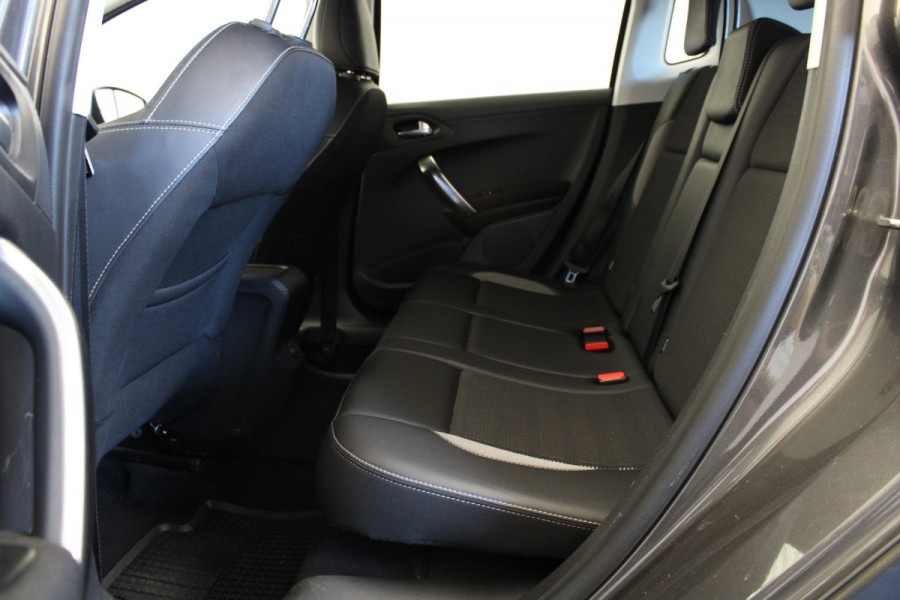 Peugeot 2008 1.2 PureTech Allure *Bevrijdingsdag geopend*