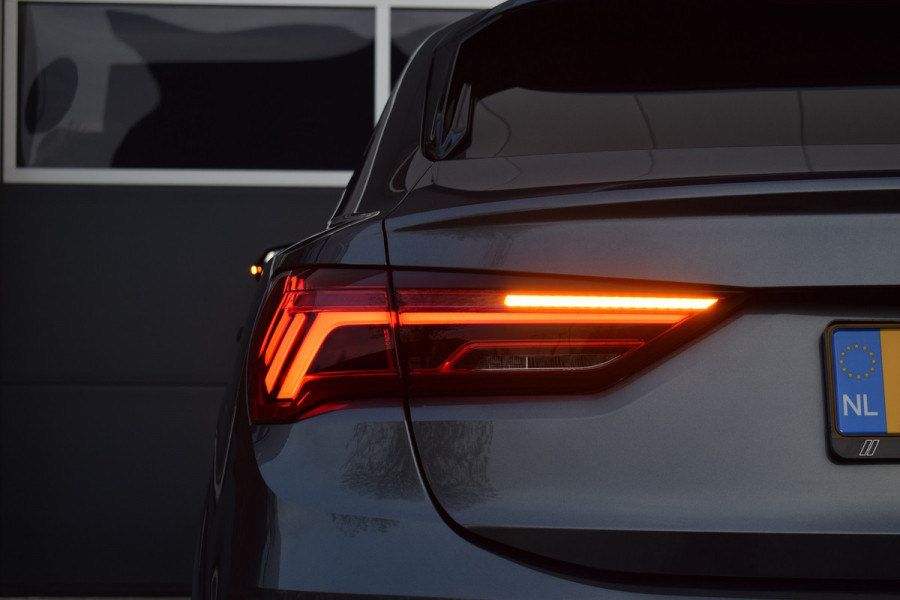 Audi Q3 Sportback 45 TFSIe S-line | Pano | Leer | Sonos | Topview | 20"