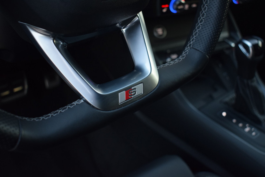 Audi Q3 Sportback 45 TFSIe S-line | Pano | Leer | Sonos | Topview | 20"
