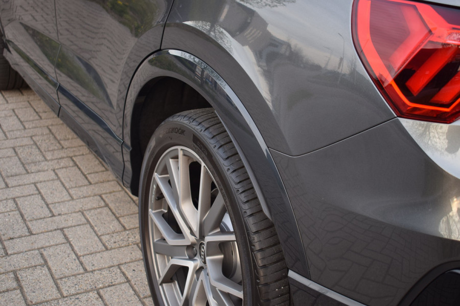 Audi Q3 Sportback 45 TFSIe S-line | Pano | Leer | Sonos | Topview | 20"