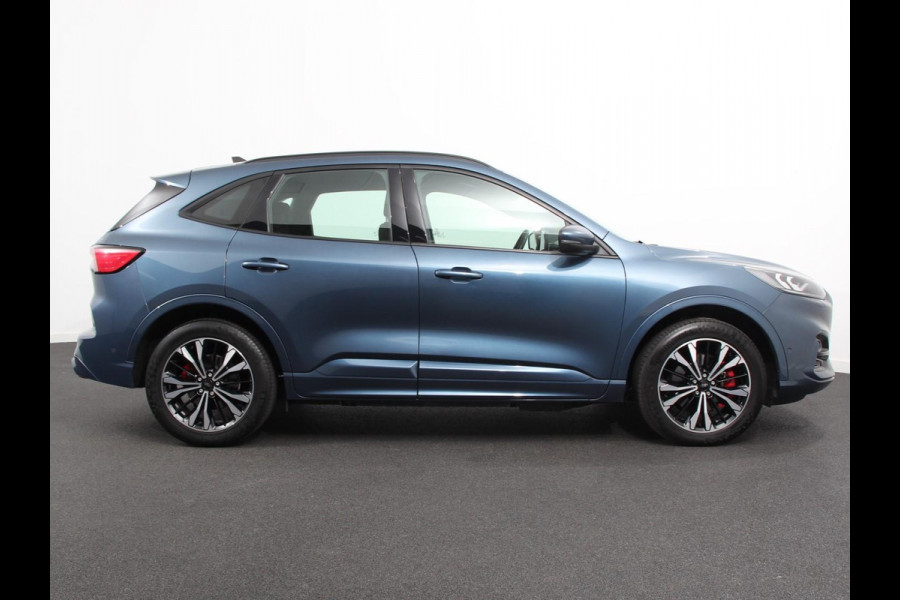Ford Kuga 2.5 PHEV 224pk ST-Line Automaat Adaptieve cruise control Parkeersensoren Afneembare trekhaak Navigatie LED Elektrische kofferbak Verwarmde voorstoelen Climate control HUD