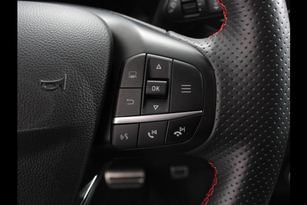 Ford Kuga 2.5 PHEV 224pk ST-Line Automaat Adaptieve cruise control Parkeersensoren Afneembare trekhaak Navigatie LED Elektrische kofferbak Verwarmde voorstoelen Climate control HUD