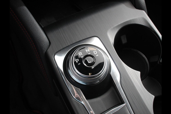 Ford Kuga 2.5 PHEV 224pk ST-Line Automaat Adaptieve cruise control Parkeersensoren Afneembare trekhaak Navigatie LED Elektrische kofferbak Verwarmde voorstoelen Climate control HUD