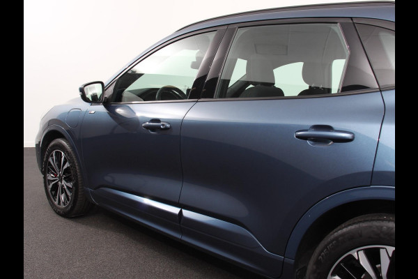 Ford Kuga 2.5 PHEV 224pk ST-Line Automaat Adaptieve cruise control Parkeersensoren Afneembare trekhaak Navigatie LED Elektrische kofferbak Verwarmde voorstoelen Climate control HUD