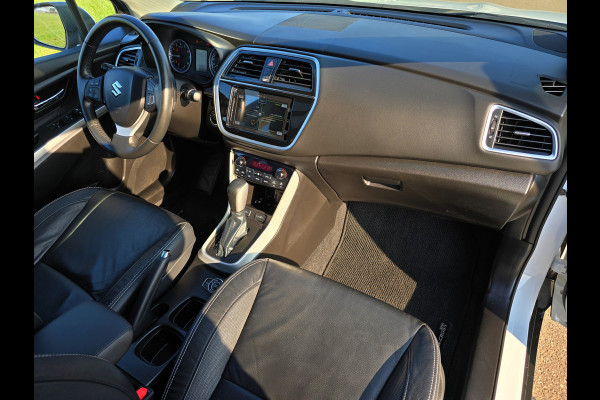 Suzuki S-Cross 1.4 Boosterjet AllGrip 4WD Style Smart Hybrid - 130 Pk - Automaat - Navi - Camera - Stoelverwarming