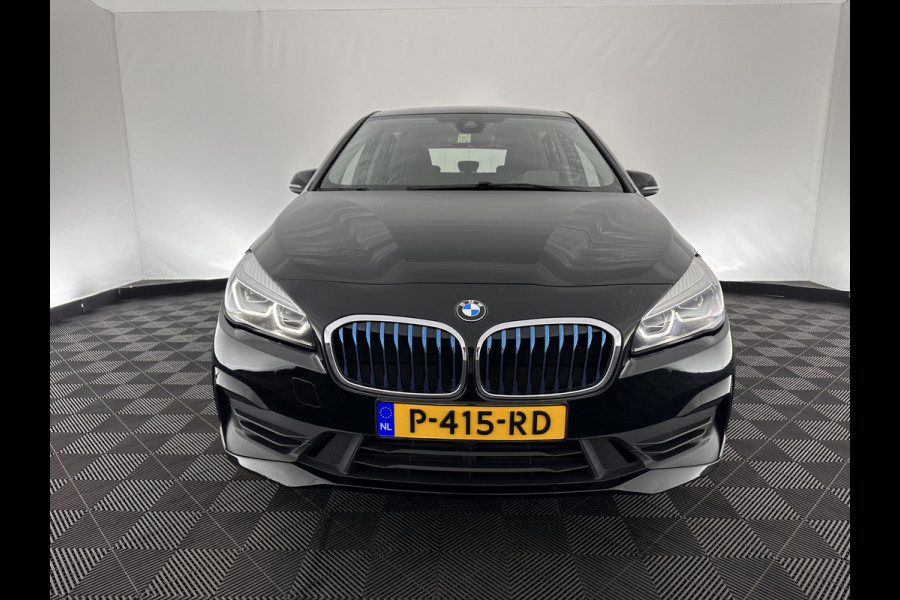 BMW 2 Serie Active Tourer AWD 225xe iPerformance High Executive Aut. *HEAD-UP | FULL-LED | NAVI-FULLMAP | HEATED-SPORT-SEATS  | ECC | PDC | CRUISE | 17''ALU*