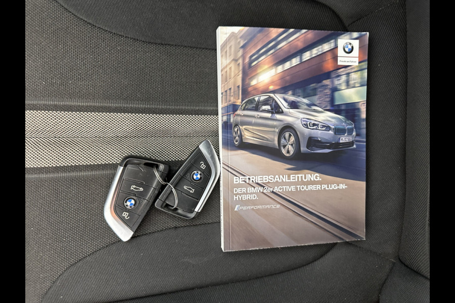 BMW 2 Serie Active Tourer AWD 225xe iPerformance High Executive Aut. *HEAD-UP | FULL-LED | NAVI-FULLMAP | HEATED-SPORT-SEATS  | ECC | PDC | CRUISE | 17''ALU*
