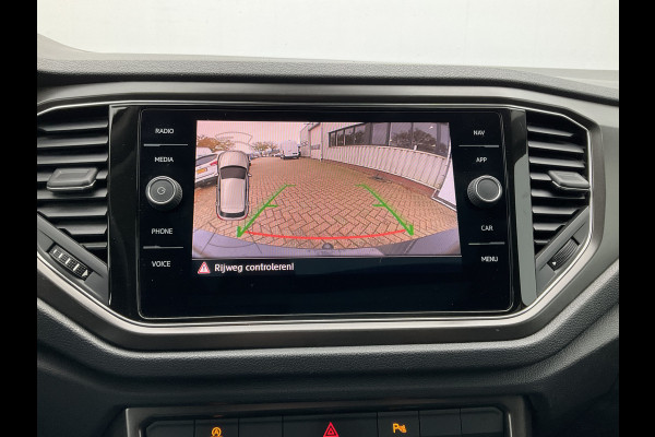 Volkswagen T-Roc 1.5 TSI Style Automaat Pano.dak Adap.Cruise Trekhaak Digitaal Vol Opties!