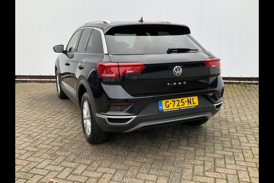 Volkswagen T-Roc 1.5 TSI Style Automaat Pano.dak Adap.Cruise Trekhaak Digitaal Vol Opties!