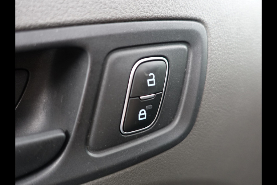 Ford Transit Connect 1.5 EcoBlue L2 ST Line Aut- 2x Schuifdeur, 3 Pers, Camera, Carplay, Stoelverwarming, Sidebars