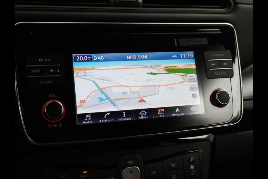 Nissan Leaf 2.ZERO EDITION 40kWh Trekhaak Adaptieve Cruise Control Navi 360°Camera Apple Carplay Android Auto Stuur+Stoelverwarming Keyless Pdc Led Bluetooth DAB Dodehoek Detector Privacy Glas Rijstrooksensor met correctie Verkeersbord detectie Origineel Nederlandse Auto