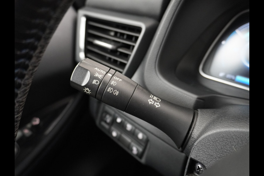 Nissan Leaf 2.ZERO EDITION 40kWh Trekhaak Adaptieve Cruise Control Navi 360°Camera Apple Carplay Android Auto Stuur+Stoelverwarming Keyless Pdc Led Bluetooth DAB Dodehoek Detector Privacy Glas Rijstrooksensor met correctie Verkeersbord detectie Origineel Nederlandse Auto