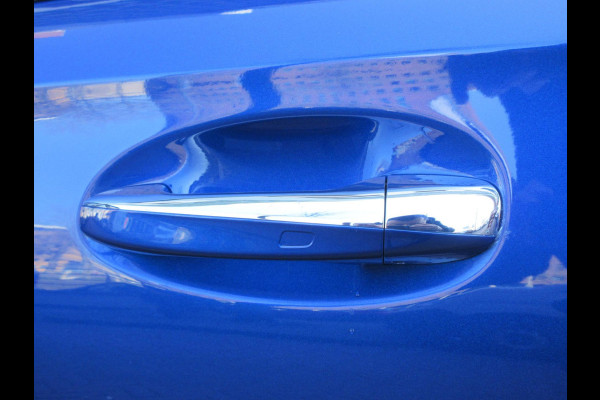 Mercedes-Benz A-Klasse 200 AMG Line Sfeerverlichting Pano